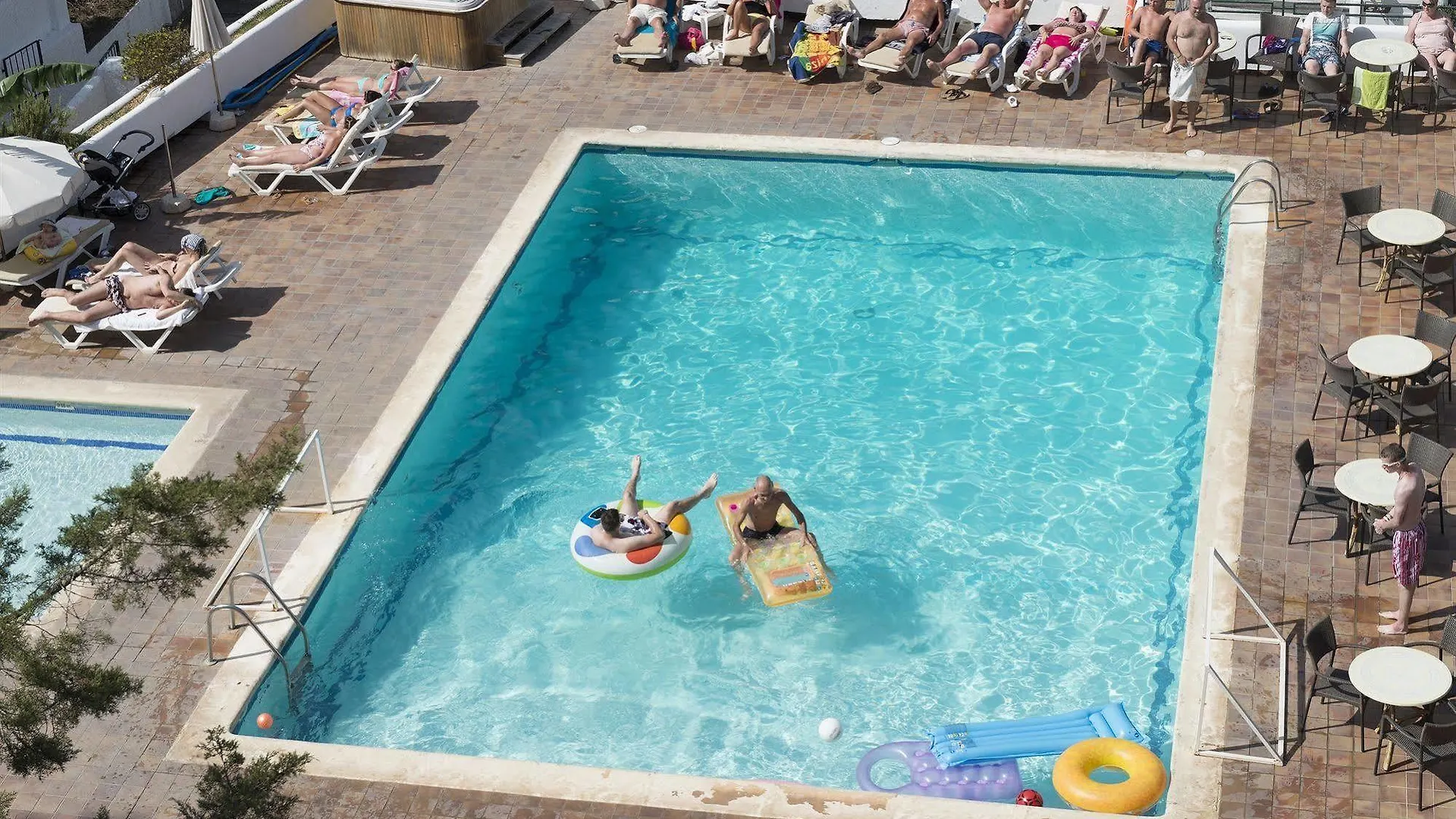 San Miguel Park / Esmeralda Mar Port de Sant Miguel Apartahotel