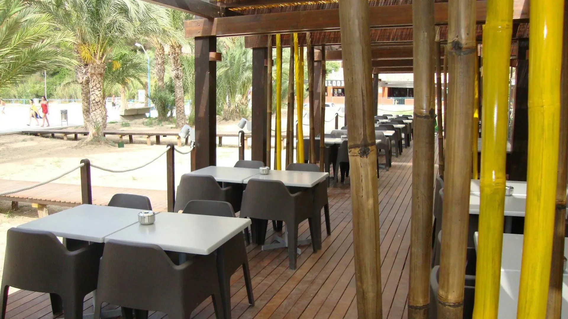 Apartamentos San Miguel Park & Esmeralda Mar Port de Sant Miguel Aparthotel